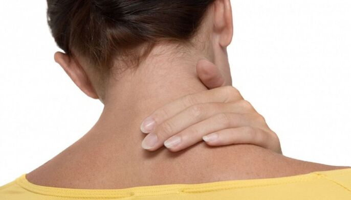 Warum tut der Nacken weh und was ist zu tun 