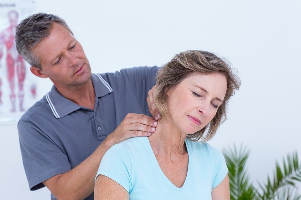 Übungen und Nackenmassage bei Osteochondrose